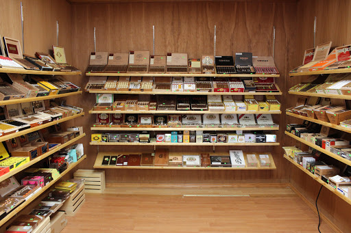 Tobacco Shop «Vape N Tobacco Shop», reviews and photos, 415 NJ-18, East Brunswick, NJ 08816, USA