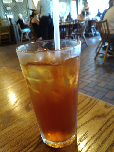 American Restaurant «Cracker Barrel Old Country Store», reviews and photos, 6941 Charlotte Pike, Nashville, TN 37209, USA