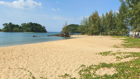 Phrathong Beach
