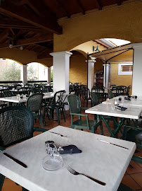 Atmosphère du Restaurant italien Gina à Saint-Priest - n°16