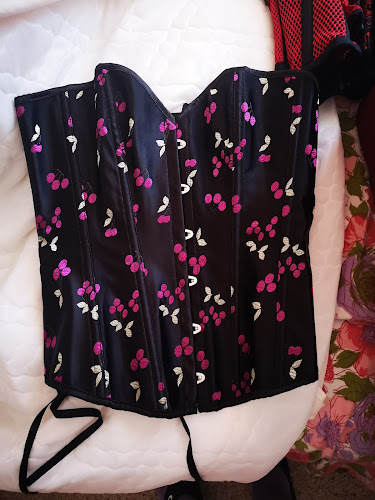 Reviews of Pretty Corsets Lingerie Bootique in Invercargill - Clothing store