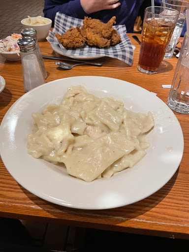 American Restaurant «Cracker Barrel Old Country Store», reviews and photos, 2371 E Aurora Rd, Twinsburg, OH 44087, USA