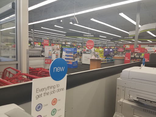 Office Supply Store «Staples», reviews and photos, 19141 Golden Valley Rd, Santa Clarita, CA 91387, USA