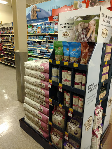 Pet Supply Store «PetSmart», reviews and photos, 400 S State Rd, Springfield, PA 19064, USA