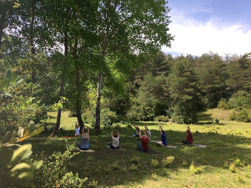 Cours de yoga Laurie Limongi EDUCATRICE SPORTIVE - Matinées Sportives du Causse Millau