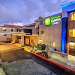 Holiday Inn Express & Suites Carlsbad Beach, an IHG Hotel