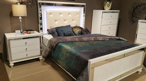 Furniture Store «In Mode Modern Home & Office Furniture», reviews and photos, 1071 South La Brea Ave, Los Angeles, CA 90019, USA