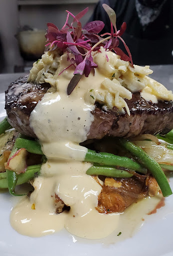 Seafood Restaurant «Hieronymus Seafood Restaurant & Oyster Bar», reviews and photos, 5035 Market St, Wilmington, NC 28405, USA