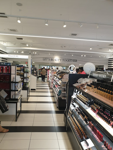 Cosmetics Store «SEPHORA», reviews and photos, 1244 3rd St, Santa Monica, CA 90401, USA