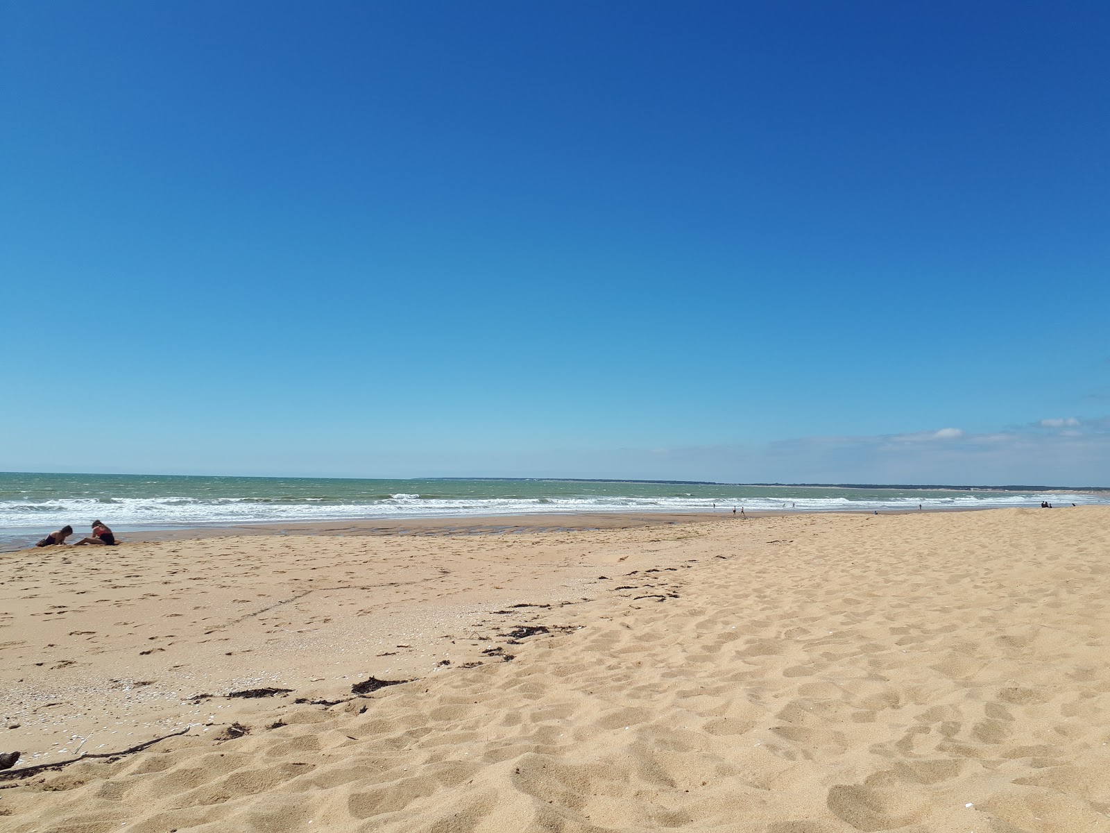 Foto de Terriere beach com areia brilhante superfície