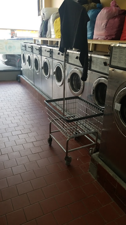Madam Sudz Laundromat
