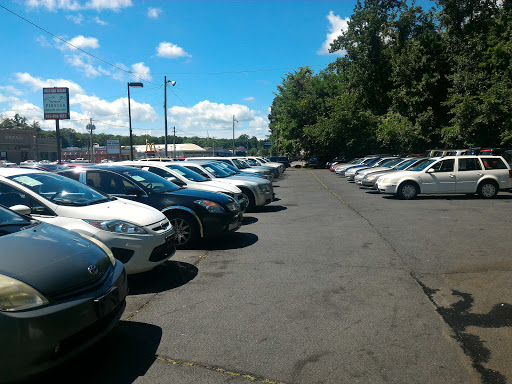 Used Car Dealer «Pioneer Auto Group», reviews and photos, 90 Straight St, Paterson, NJ 07501, USA