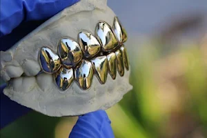 Norf District (Gold Kutz Grillz By Moodurt) image