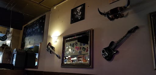 Live Music Venue «The Manette Saloon», reviews and photos, 2113 E 11th St, Bremerton, WA 98310, USA