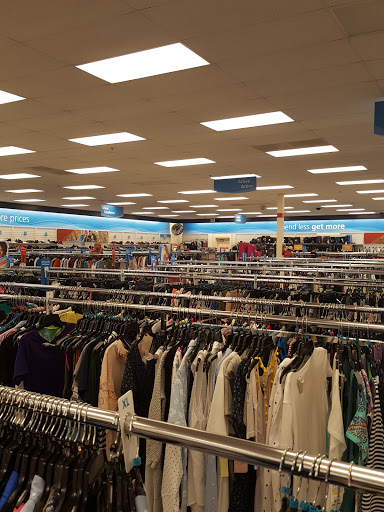 Clothing Store «Ross Dress for Less», reviews and photos, 9820 W Lower Buckeye Rd, Tolleson, AZ 85353, USA