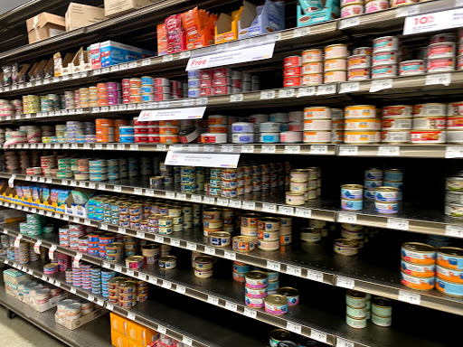 Pet Supply Store «Unleashed by Petco», reviews and photos, 520 S 23rd St, Philadelphia, PA 19146, USA