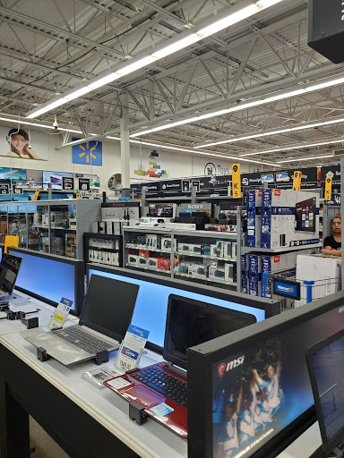 Discount Store «Walmart», reviews and photos, 1919 Davis St, San Leandro, CA 94577, USA