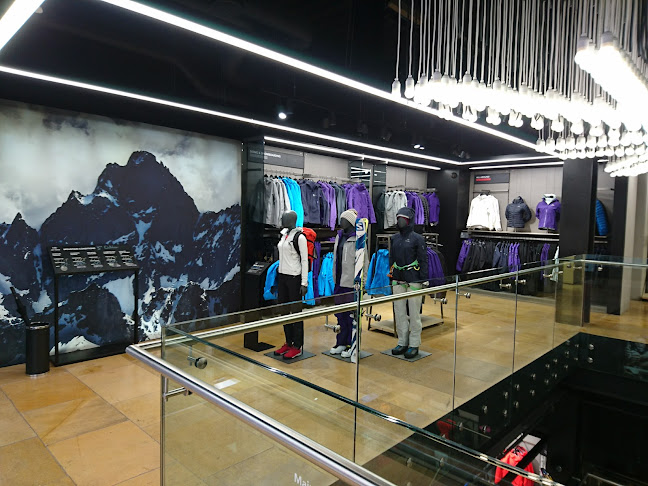 Arc'teryx Piccadilly London Store - London
