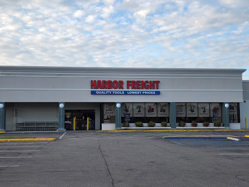 Hardware Store «Harbor Freight Tools», reviews and photos, 1604 Florence Blvd b, Florence, AL 35630, USA