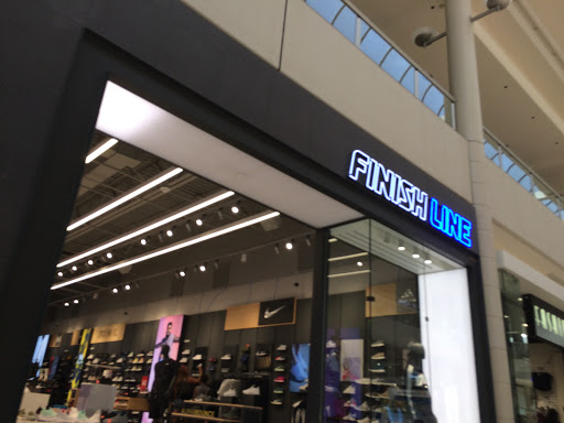 Shoe Store «Finish Line», reviews and photos, 1819 Montebello Town Center #13, Montebello, CA 90640, USA