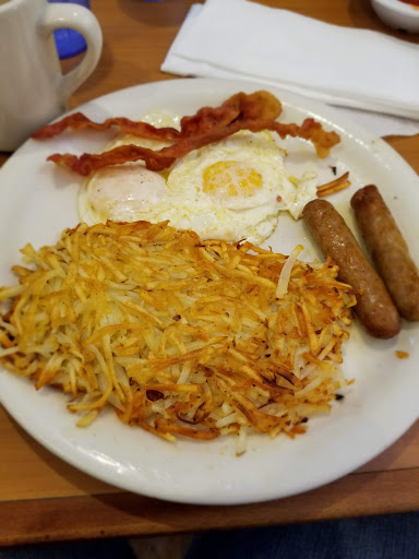 Fine Dining Restaurant «Bailey Street Kitchen», reviews and photos, 13010 Bailey St, Whittier, CA 90601, USA