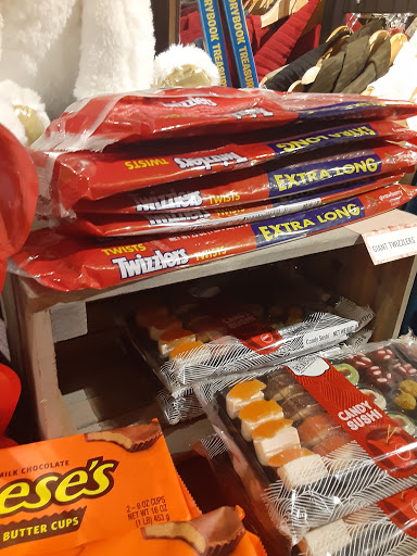 American Restaurant «Cracker Barrel Old Country Store», reviews and photos, 18531 N Creek Dr, Tinley Park, IL 60477, USA