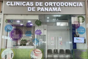 Clínicas de Ortodoncia de Panamá - Metromall image