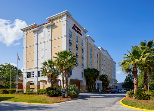 Hampton Inn & Suites SavannahMidtown image 1