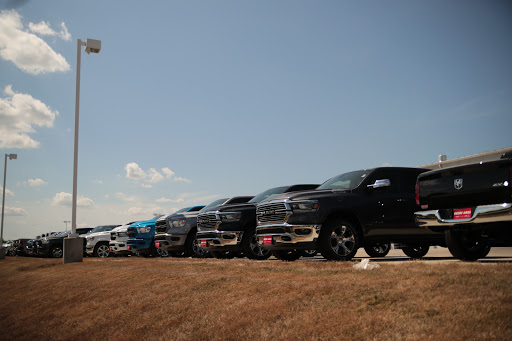 Car Dealer «Deery of Ames Chrysler Dodge Jeep Ram», reviews and photos, 1700 SE 16th St, Ames, IA 50010, USA
