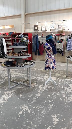 Thrift Store «The Salvation Army Family Store & Donation Center», reviews and photos