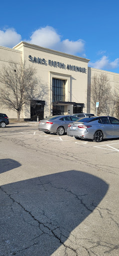 Department Store «Saks Fifth Avenue», reviews and photos, 1350 Polaris Pkwy, Columbus, OH 43240, USA