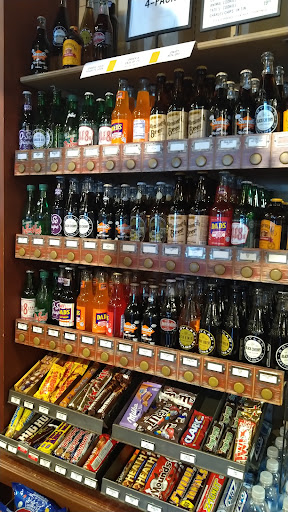 American Restaurant «Cracker Barrel Old Country Store», reviews and photos, 200 Cracker Barrel Dr, Clarksville, TN 37040, USA