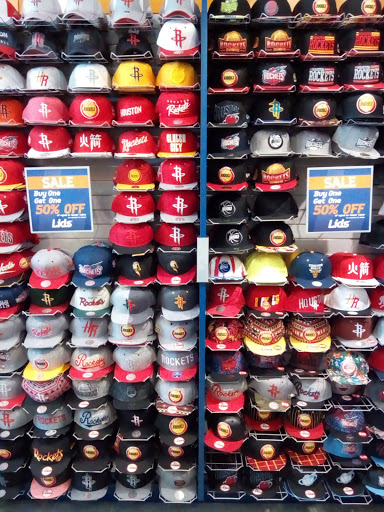 Outlet Mall «Outlets At Conroe», reviews and photos, 1111 League Line Rd, Conroe, TX 77303, USA