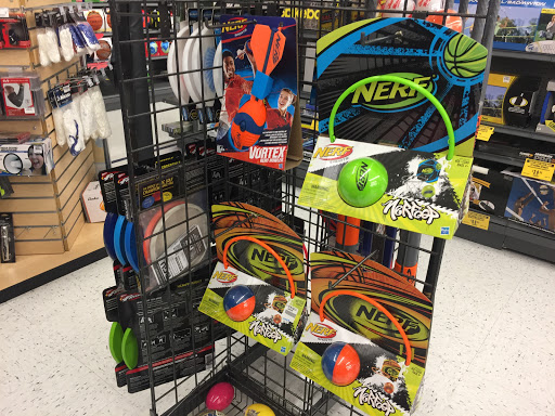 Sporting Goods Store «Big 5 Sporting Goods», reviews and photos, 1575 Mt Hood Ave #120, Woodburn, OR 97071, USA