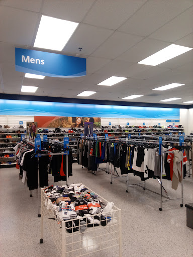 Clothing Store «Ross Dress for Less», reviews and photos, 1125 Woodruff Rd, Greenville, SC 29607, USA