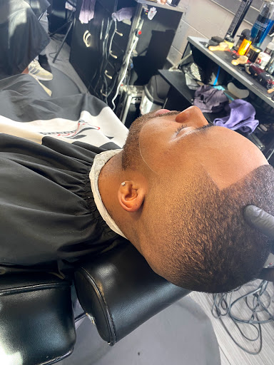 Barber Shop «No. 1 Celebrity Barbershop», reviews and photos, 2015 S Orange Ave, Orlando, FL 32806, USA