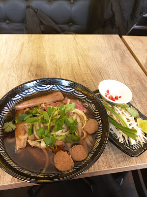 mặt trời à Paris