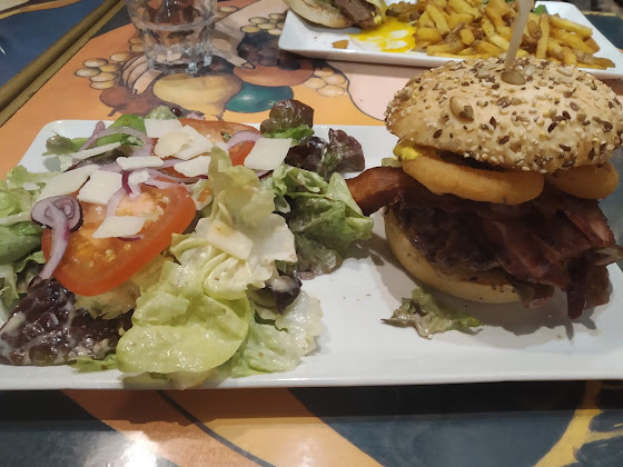 photo n° 1 du Restaurant de hamburgers Yard La Burger Factory à Toulouse