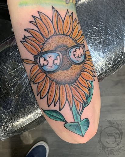 Tattoo Shop «5 Point Studios», reviews and photos, 1800 NW 86th St, Clive, IA 50325, USA