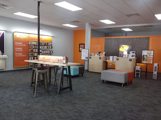 Cell Phone Store «Boost Mobile», reviews and photos, 33 W Main St, Vernon, CT 06066, USA