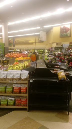 Grocery Store «Safeway», reviews and photos, 2401 N Charles St, Baltimore, MD 21218, USA