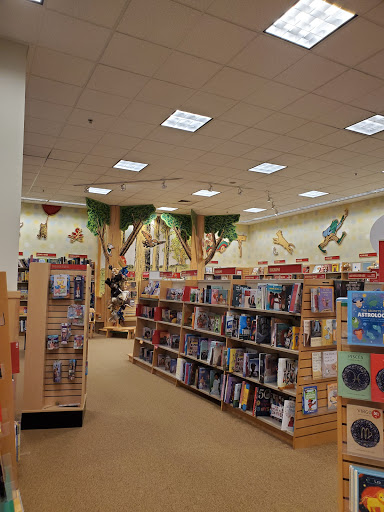 Book Store «Barnes & Noble», reviews and photos, 112 Eisenhower Pkwy, Livingston, NJ 07039, USA