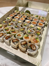 Plats et boissons du Restaurant de sushis Eat Sushi à Saint-Germain-en-Laye - n°1