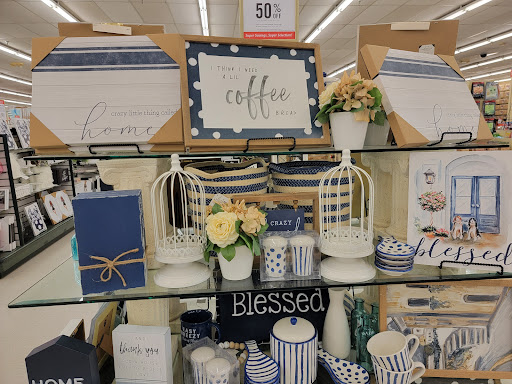 Craft Store «Hobby Lobby», reviews and photos, 4040 S Lamar Blvd, Austin, TX 78704, USA