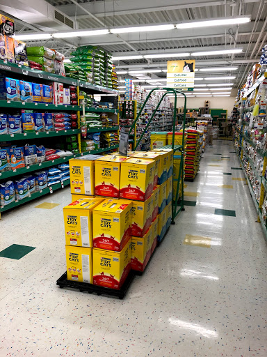 Pet Supply Store «Pet Supplies Plus», reviews and photos, 5092 Mayfield Rd, Lyndhurst, OH 44124, USA