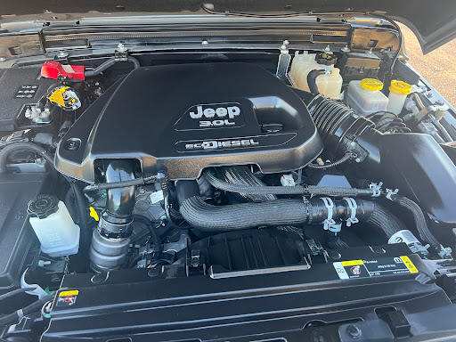 England Brothers en Newton