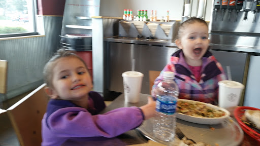 Mexican Restaurant «Chipotle Mexican Grill», reviews and photos, 201 N 8th St, West Dundee, IL 60118, USA