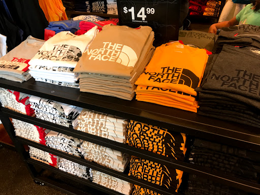 Clothing Store «The North Face Outlet», reviews and photos, 8555 San Ysidro Ave Ste 20, Gilroy, CA 95020, USA