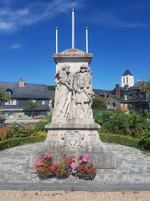 Monument aux Morts de Pont Audemer à Pont-Audemer