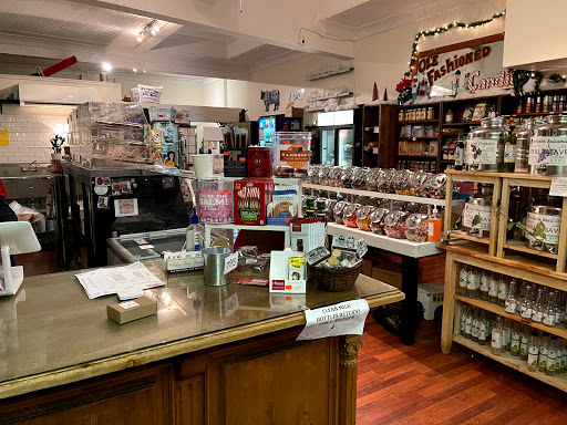 Grocery Store «Old Wethersfield Country Store», reviews and photos, 221 Main St, Wethersfield, CT 06109, USA